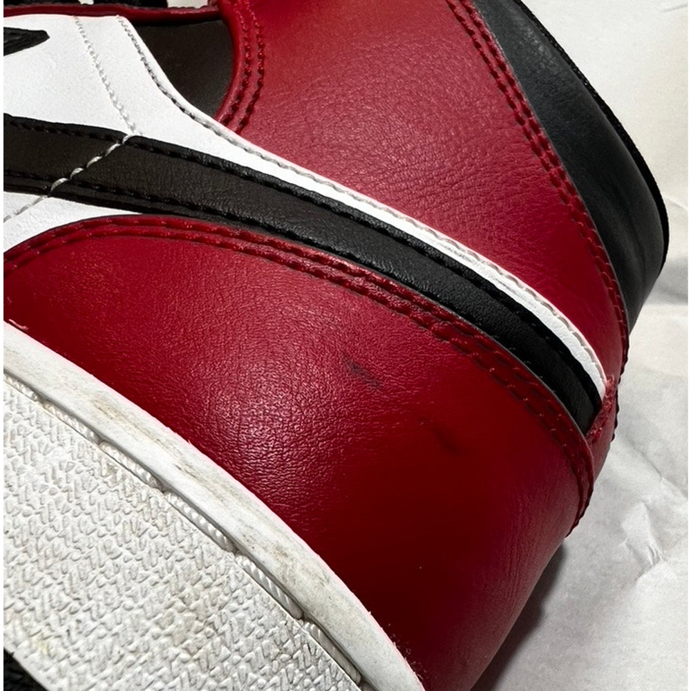 Nike Air Jordan 1 Mid Reverse Bred Retro Red 554724069 Sz 9 Box Streetwear‎ - Picture 16 of 16